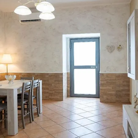 238 House Appartement